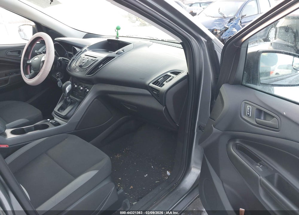 2014 FORD ESCAPE S VIN: 1FMCU0F77EUC72188