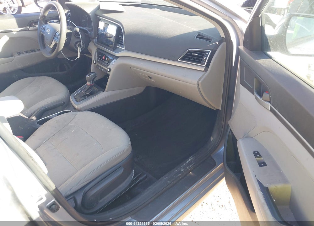 2017 HYUNDAI ELANTRA SE VIN: 5NPD74LF9HH111374