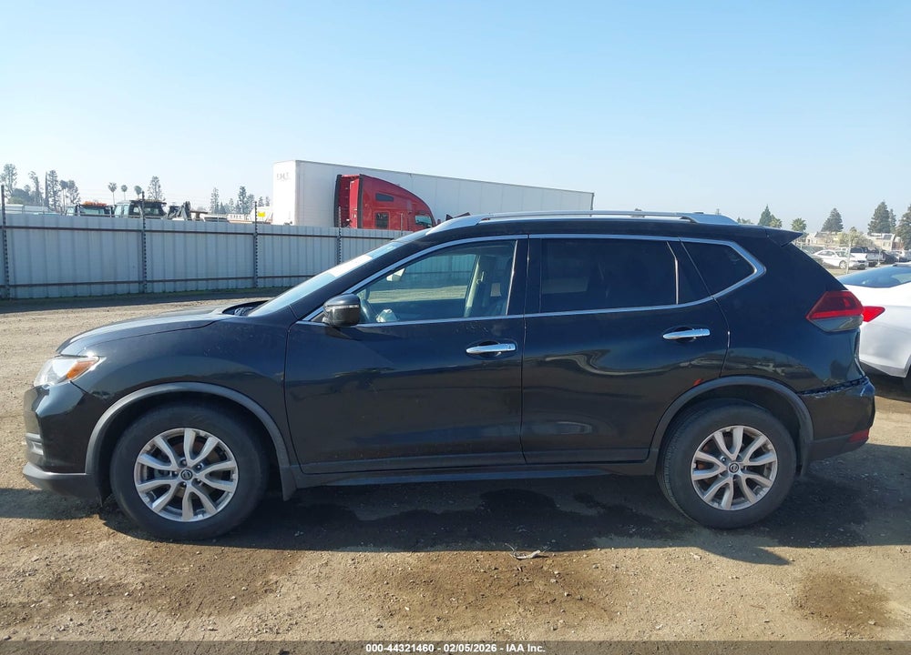 2020 NISSAN ROGUE S FWD VIN: JN8AT2MT8LW012382