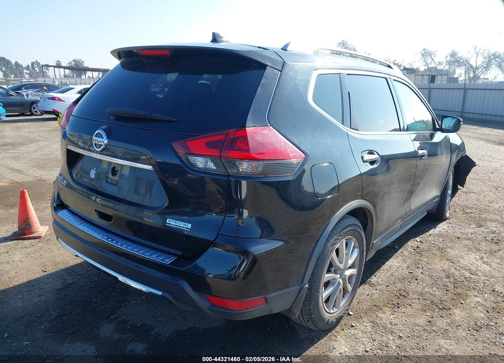 2020 NISSAN ROGUE S FWD VIN: JN8AT2MT8LW012382