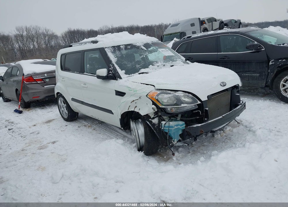 2013 KIA SOUL !/+ VIN: KNDJT2A62D7771065