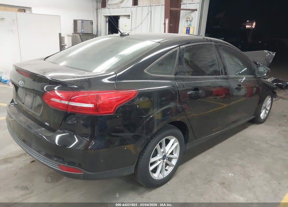 2018 FORD FOCUS SE VIN: 1FADP3F26JL211605
