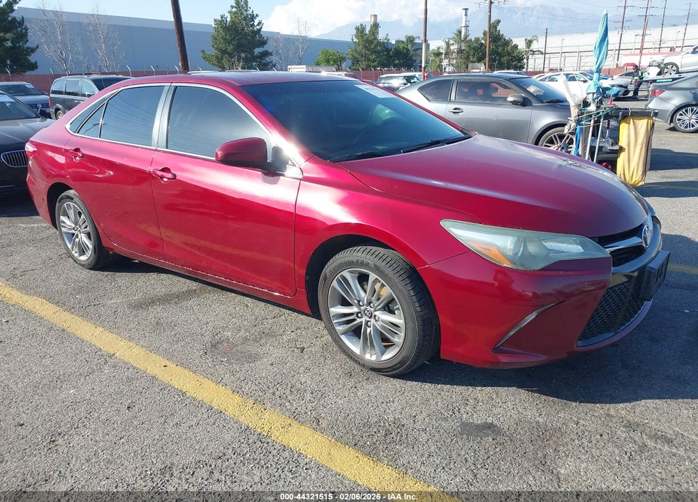 2016 TOYOTA CAMRY SE VIN: 4T1BF1FK8GU564600