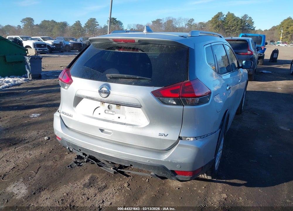 2019 NISSAN ROGUE SV VIN: KNMAT2MTXKP527579