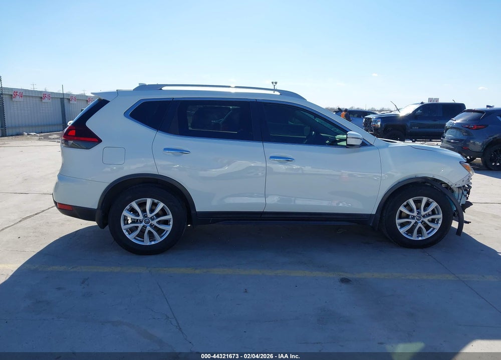 2019 NISSAN ROGUE S VIN: 5N1AT2MT3KC753742