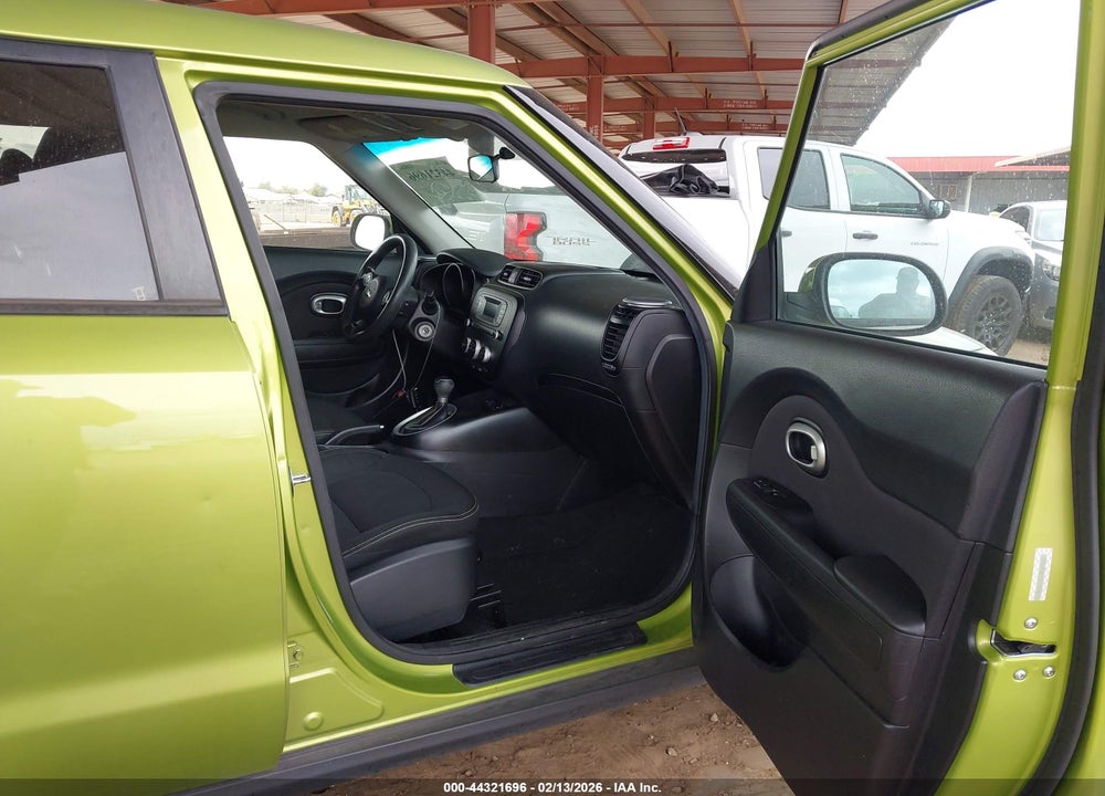 2015 KIA SOUL + VIN: KNDJP3A55F7780279