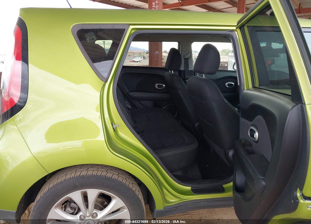 2015 KIA SOUL + VIN: KNDJP3A55F7780279