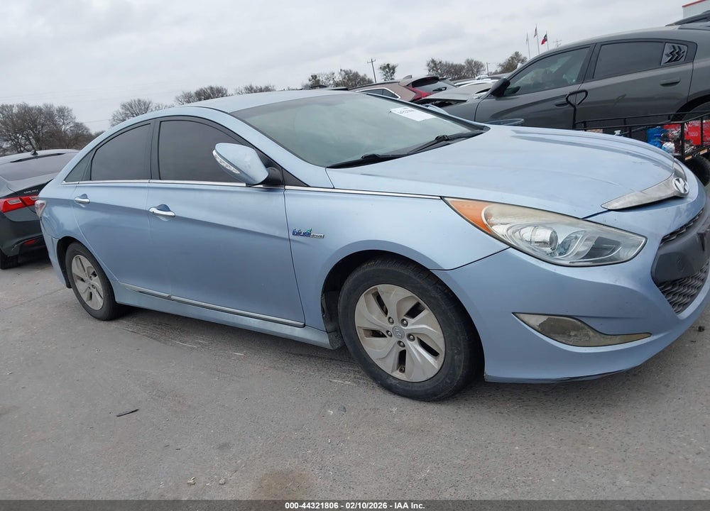 2013 HYUNDAI SONATA HYBRID VIN: KMHEC4A44DA070974