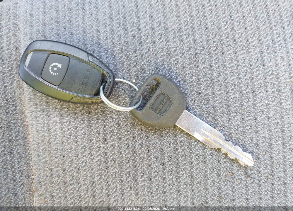 1998 HONDA CIVIC DX VIN: 2HGEJ6623WH605909