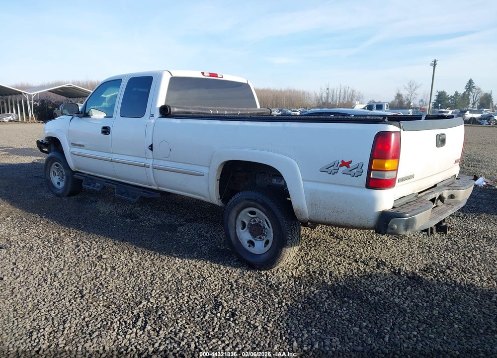 2001 GMC SIERRA 2500HD SLE VIN: 1GTHK29G11E331585