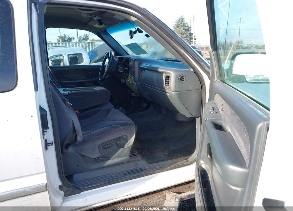 2001 GMC SIERRA 2500HD SLE VIN: 1GTHK29G11E331585