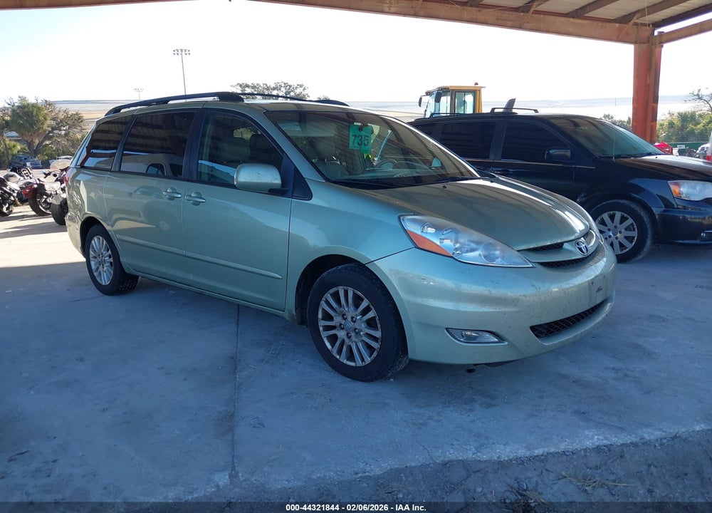 2008 TOYOTA SIENNA XLE VIN: 5TDZK22C08S166645