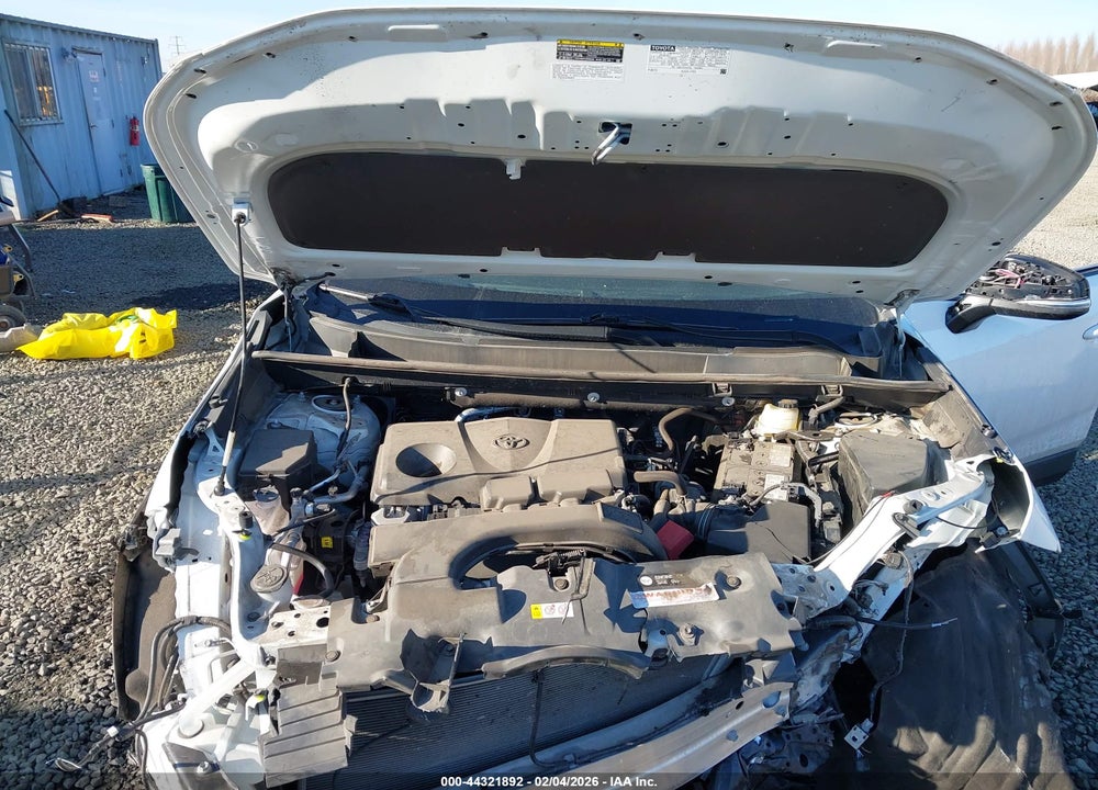 2021 TOYOTA RAV4 XLE VIN: 2T3P1RFV4MC153809