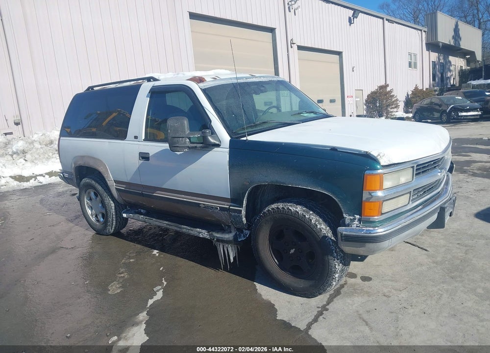 1996 CHEVROLET TAHOE K1500 VIN: 3GNEK18R7TG150526