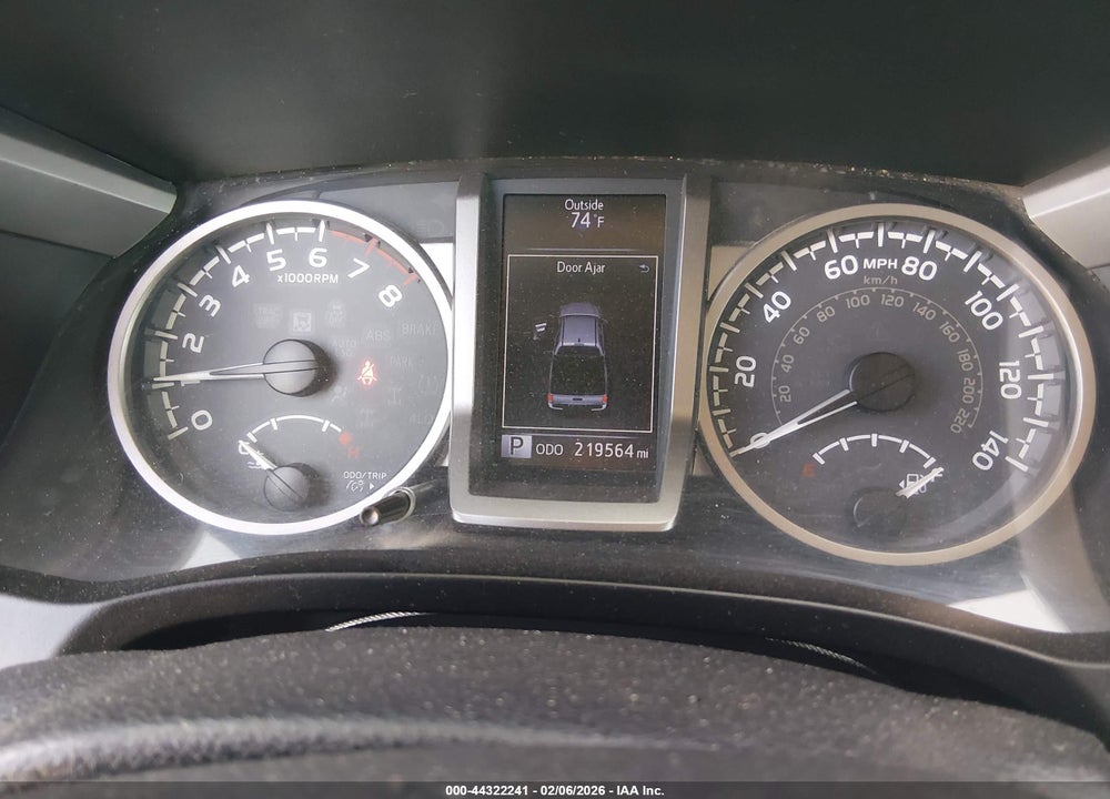 2016 TOYOTA TACOMA SR5 V6 VIN: 3TMAZ5CN8GM019983