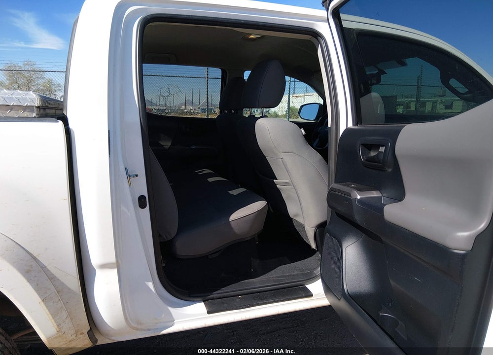 2016 TOYOTA TACOMA SR5 V6 VIN: 3TMAZ5CN8GM019983