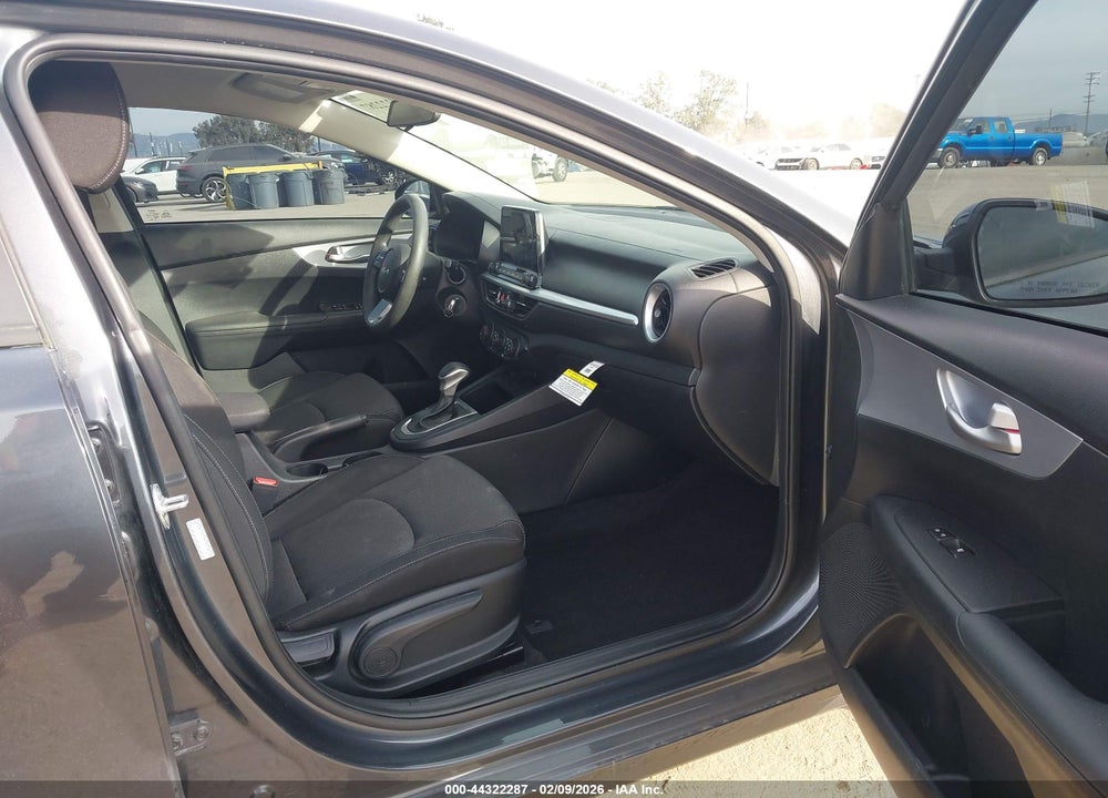 2024 KIA FORTE LXS VIN: 3KPF24AD3RE826083