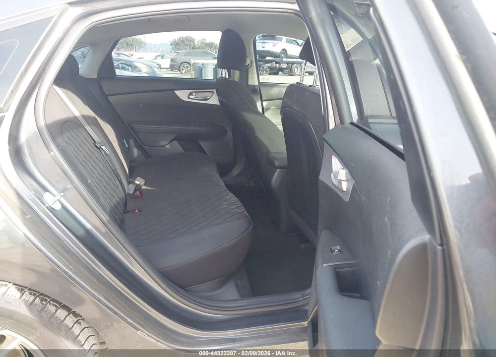 2024 KIA FORTE LXS VIN: 3KPF24AD3RE826083