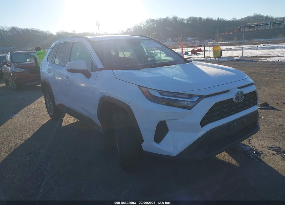 2024 TOYOTA RAV4 HYBRID XLE VIN: 4T3RWRFVXRU146024