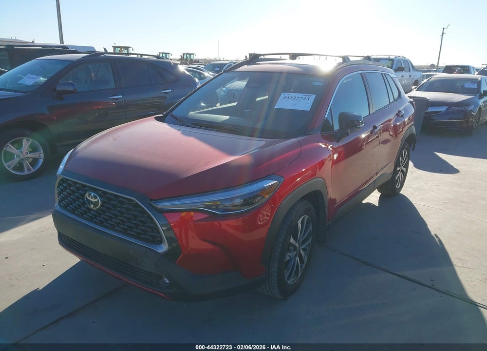 2025 TOYOTA COROLLA CROSS XLE VIN: 7MUEAAAG1SV148801