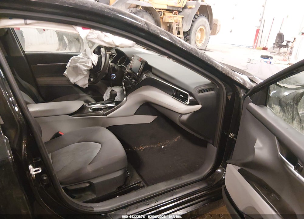 2022 TOYOTA CAMRY LE VIN: 4T1C11AK6NU629080