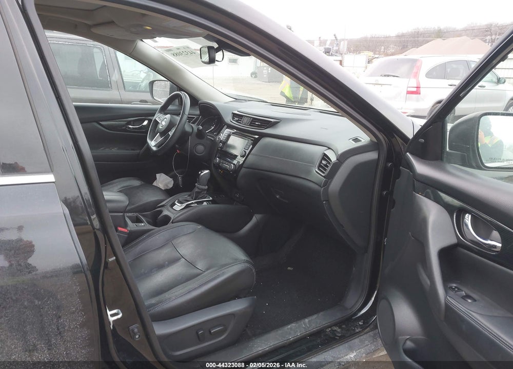 2019 NISSAN ROGUE SL VIN: 5N1AT2MV2KC709295