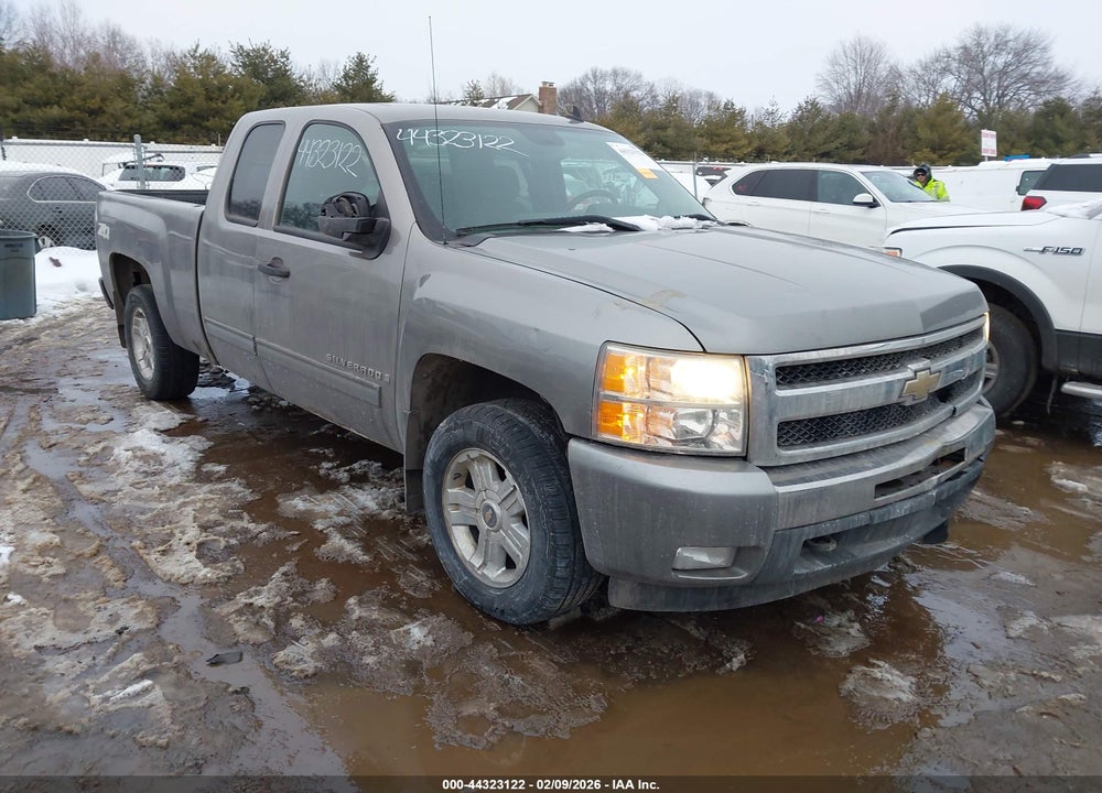 2009 CHEVROLET SILVERADO 1500 LT VIN: 1GCEK29009Z228202