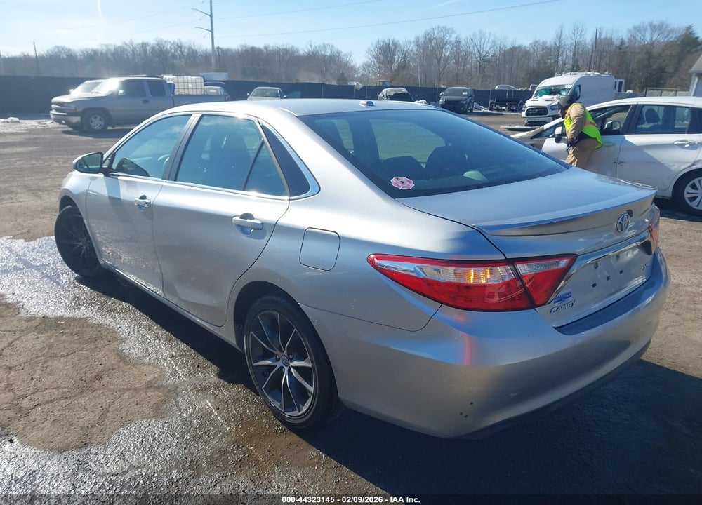 2015 TOYOTA CAMRY XSE VIN: 4T1BF1FK1FU028716
