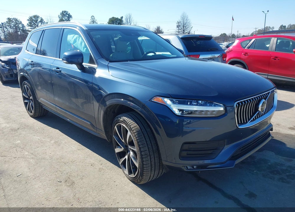 2022 VOLVO XC90 T6 MOMENTUM 7 PASSENGER VIN: YV4A22PK2N1805658