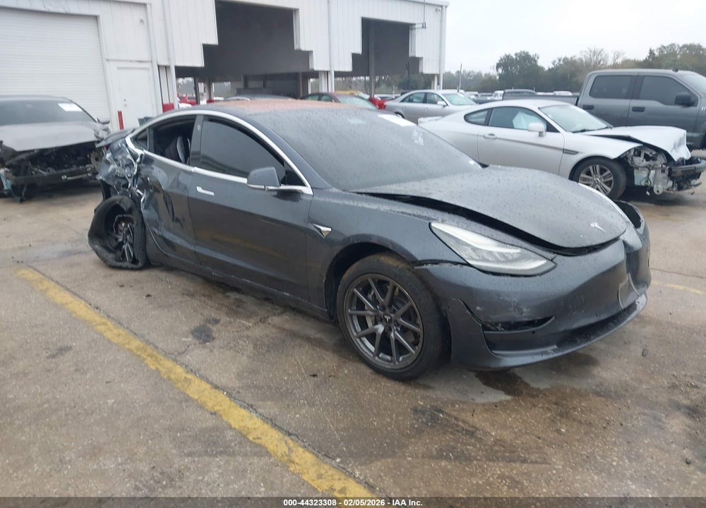 2018 TESLA MODEL 3 LONG RANGE/PERFORMANCE VIN: 5YJ3E1EB0JF066095