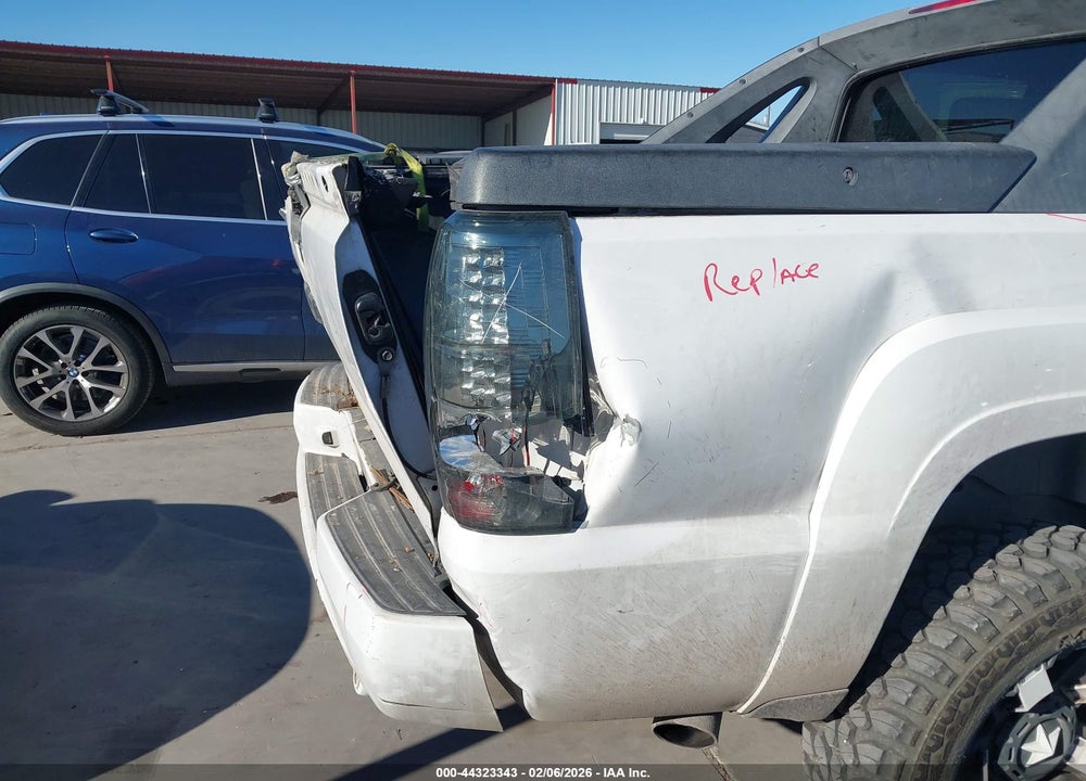 2012 CHEVROLET AVALANCHE 1500 LT1 VIN: 3GNTKFE72CG143507