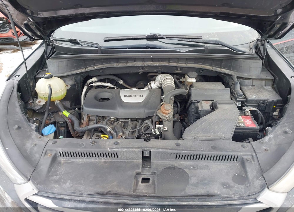 2017 HYUNDAI TUCSON SPORT VIN: KM8J3CA24HU587042