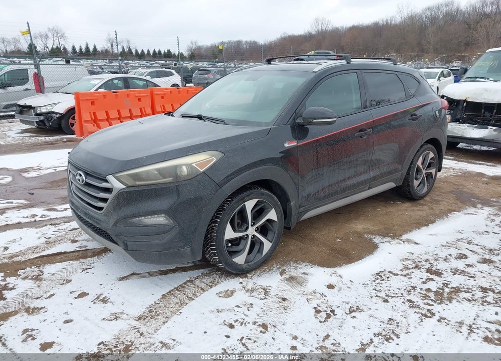 2017 HYUNDAI TUCSON SPORT VIN: KM8J3CA24HU587042