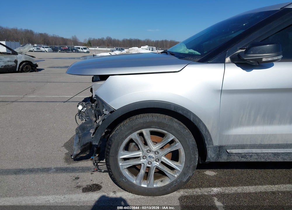2016 FORD EXPLORER XLT VIN: 1FM5K8D82GGA02229