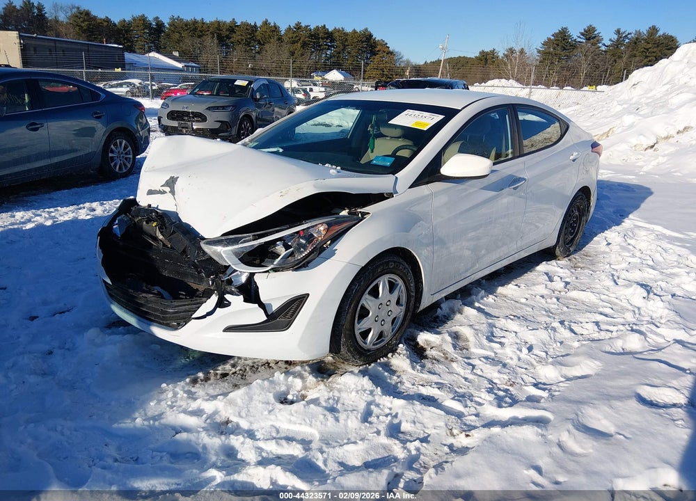 2016 HYUNDAI ELANTRA SE VIN: 5NPDH4AE2GH792659