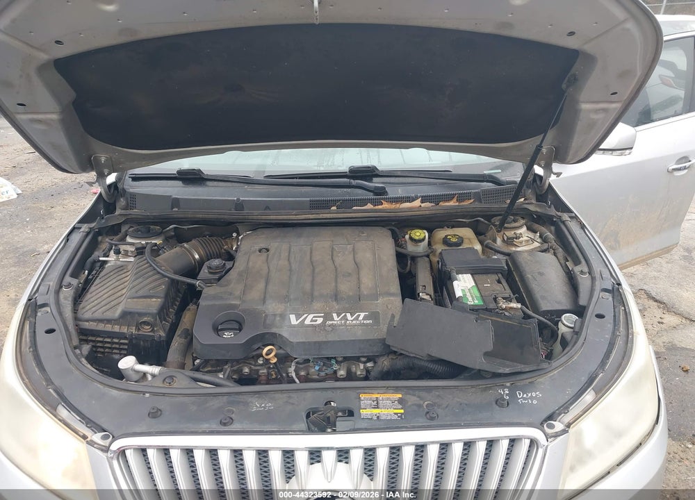 2010 BUICK LACROSSE CXS VIN: 1G4GE5GV1AF301921