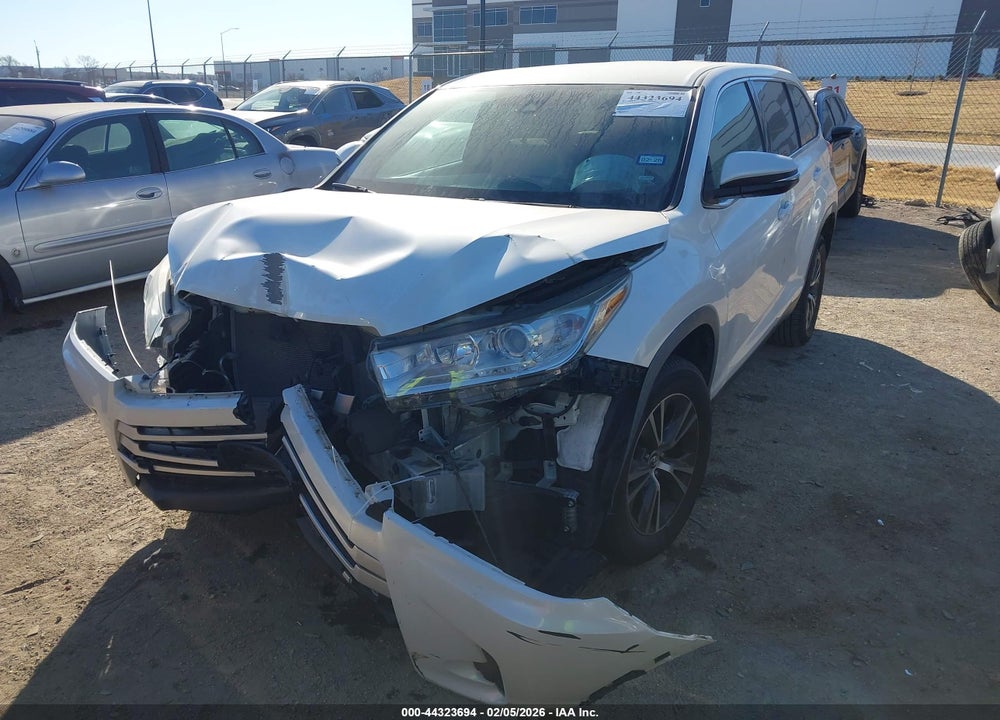 2019 TOYOTA HIGHLANDER LE PLUS VIN: 5TDZZRFH0KS349156