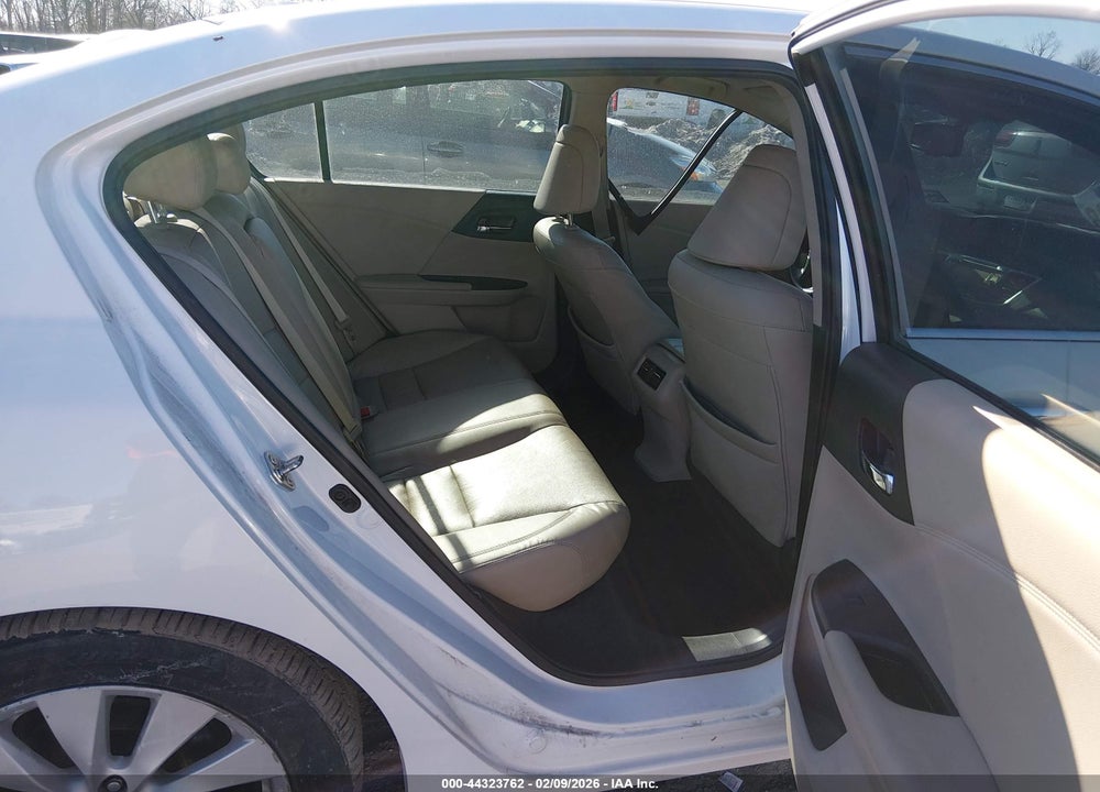 2015 HONDA ACCORD EX-L VIN: 1HGCR2F89FA175430