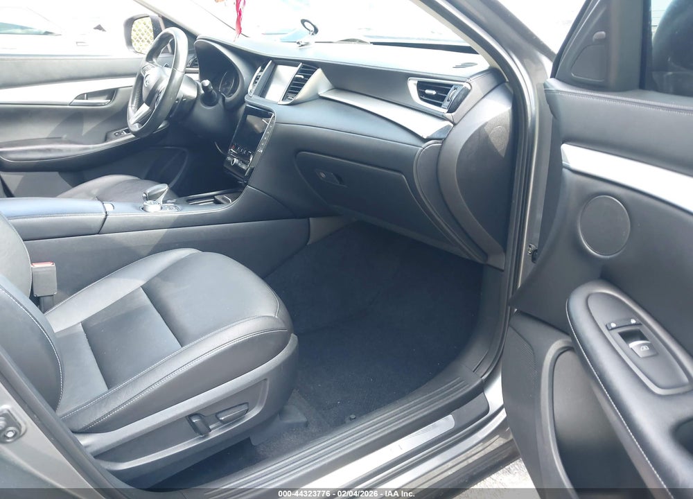 2019 INFINITI QX50 LUXE VIN: 3PCAJ5M19KF128906