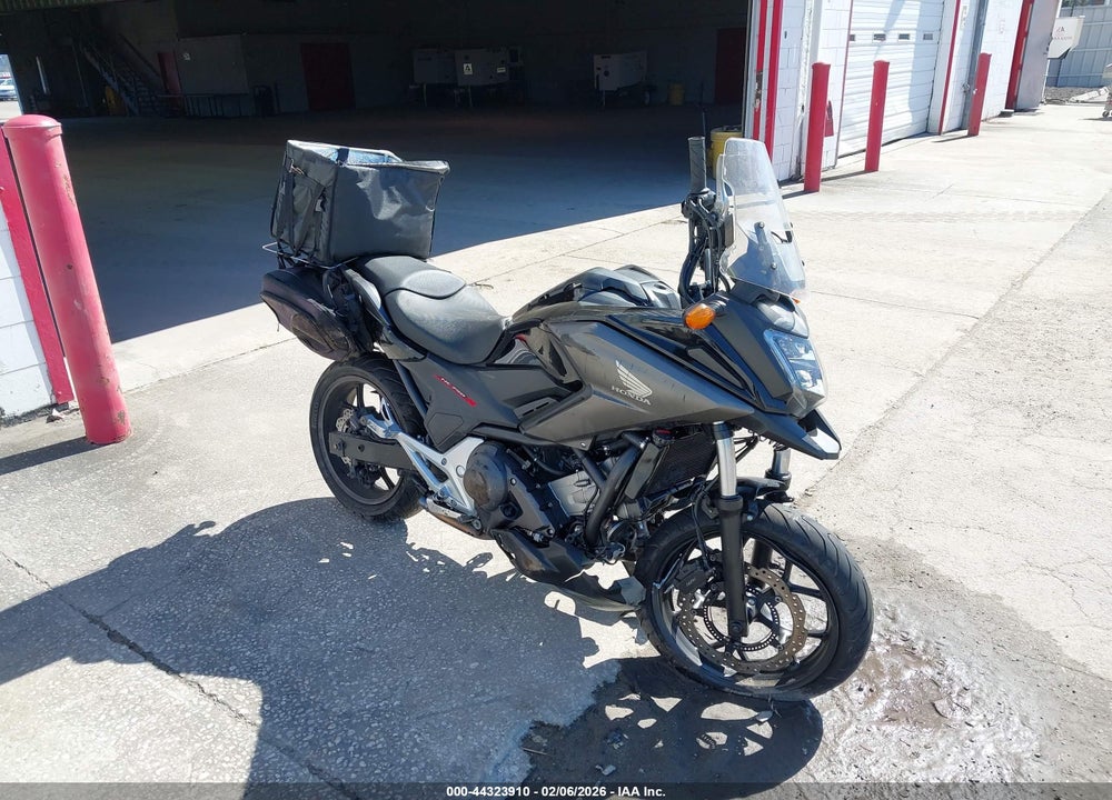 2020 HONDA NC750 XD VIN: JH2RC9043LK200117