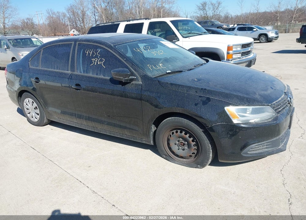 2014 VOLKSWAGEN JETTA 2.0L S VIN: 3VW2K7AJ0EM312730