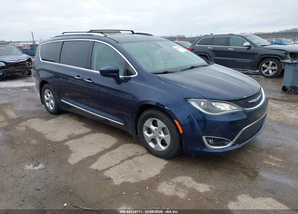 2017 CHRYSLER PACIFICA TOURING-L PLUS VIN: 2C4RC1EG0HR570608