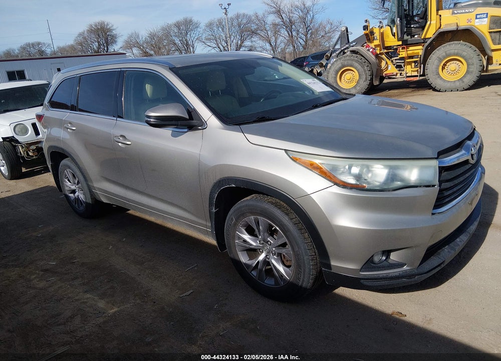 2015 TOYOTA HIGHLANDER XLE V6 VIN: 5TDJKRFH8FS115810