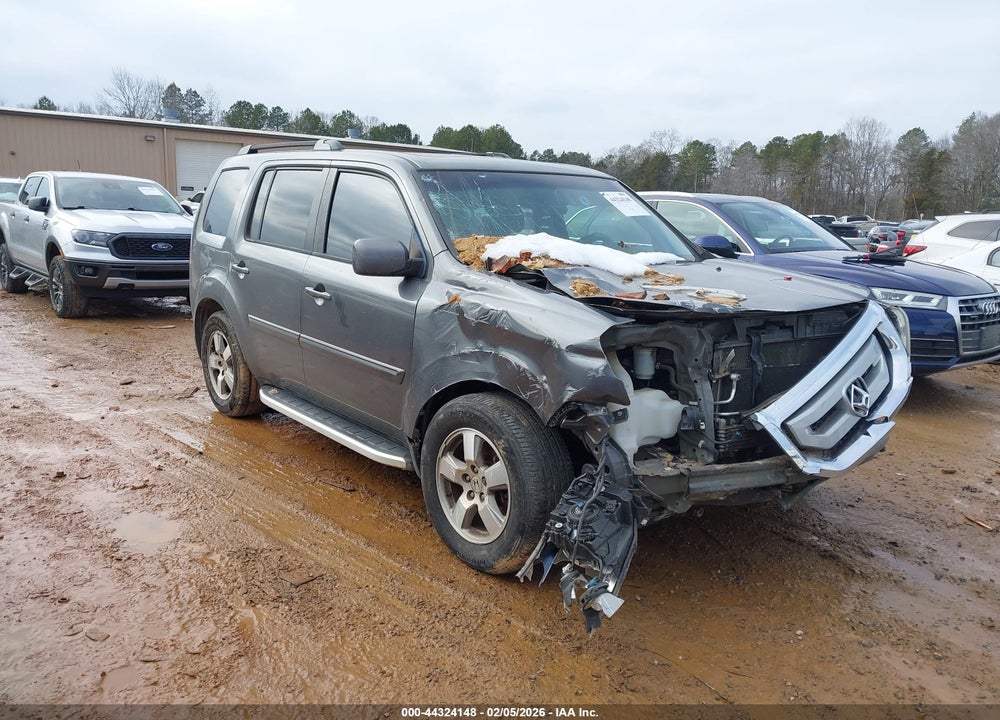 2011 HONDA PILOT EX-L VIN: 5FNYF3H58BB028619