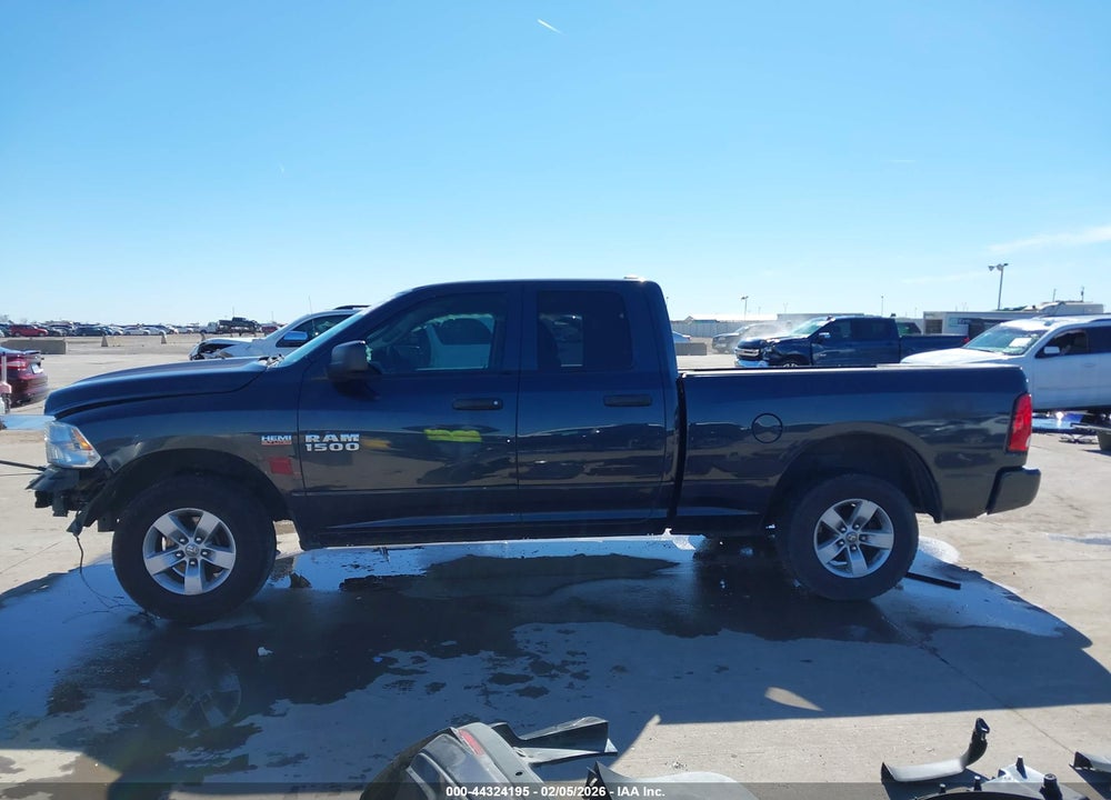 2017 RAM 1500 EXPRESS  4X2 6'4 BOX VIN: 1C6RR6FT9HS747718