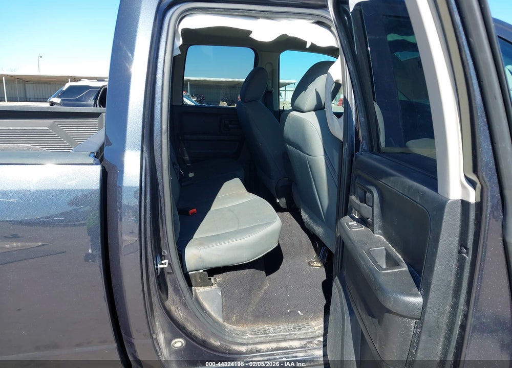 2017 RAM 1500 EXPRESS  4X2 6'4 BOX VIN: 1C6RR6FT9HS747718