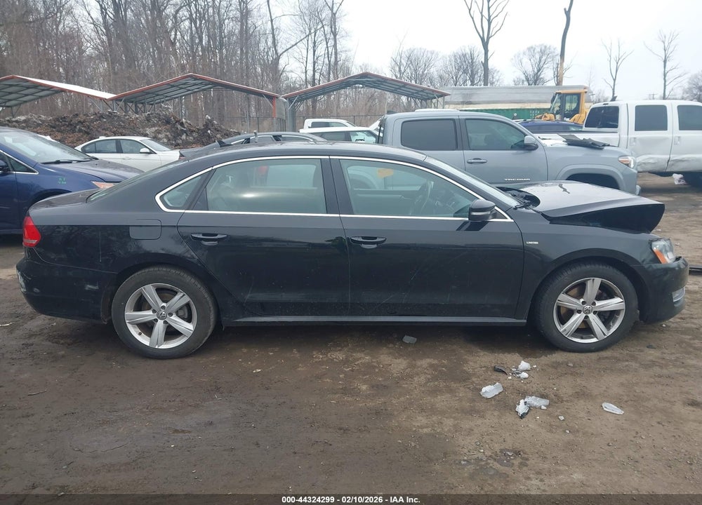 2015 VOLKSWAGEN PASSAT 1.8T LIMITED EDITION VIN: 1VWAT7A30FC121824