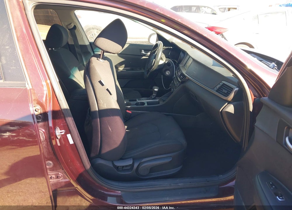 2018 KIA OPTIMA LX VIN: 5XXGT4L39JG216321