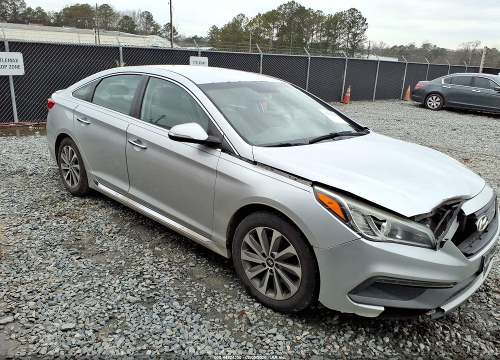 2015 HYUNDAI SONATA SPORT VIN: 5NPE34AF1FH062445