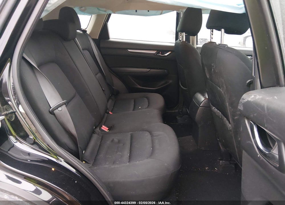 2018 MAZDA CX-5 SPORT VIN: JM3KFBBMXJ0401373